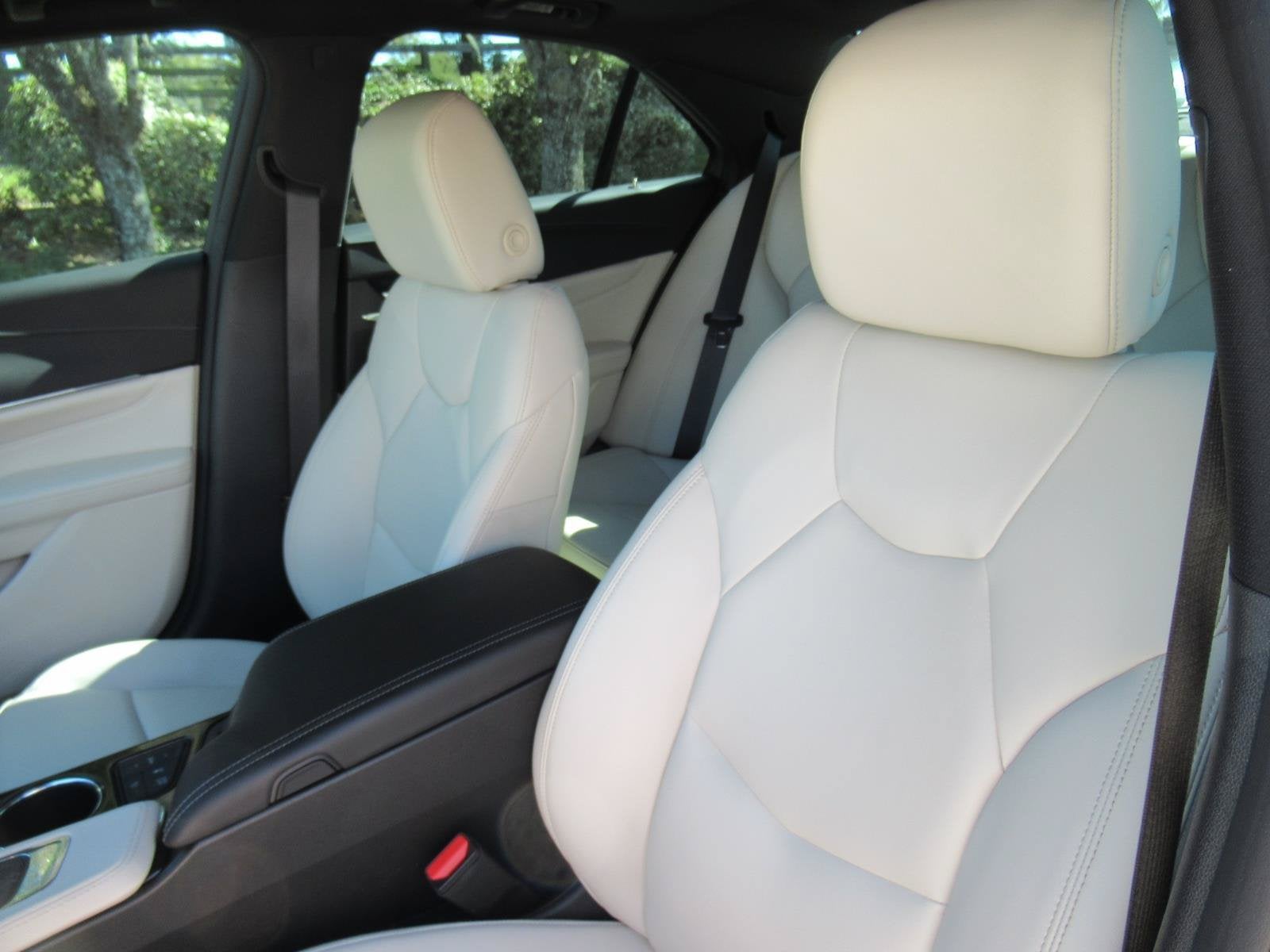 2023 Cadillac CT4 Luxury