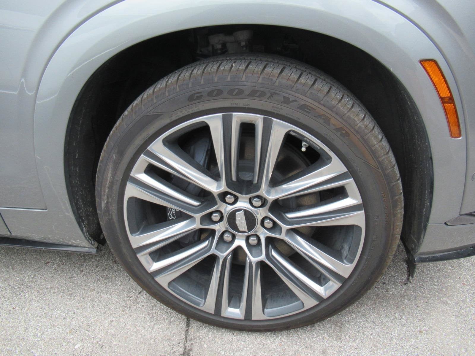 2026 Cadillac VISTIQ Platinum