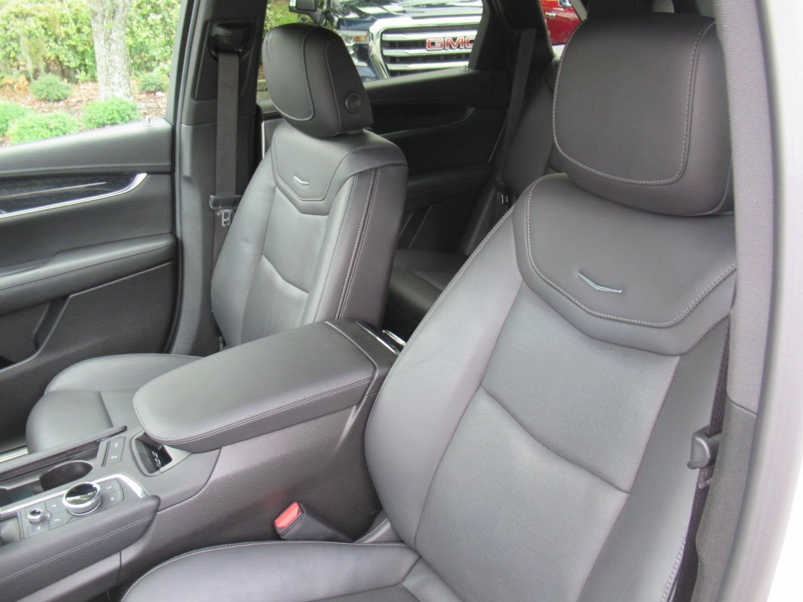 2023 Cadillac XT5 FWD Premium Luxury