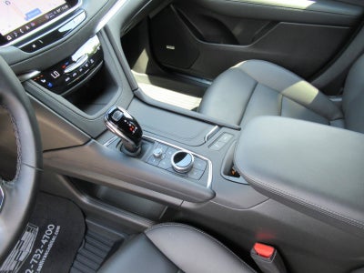 2026 Cadillac XT5 Sport