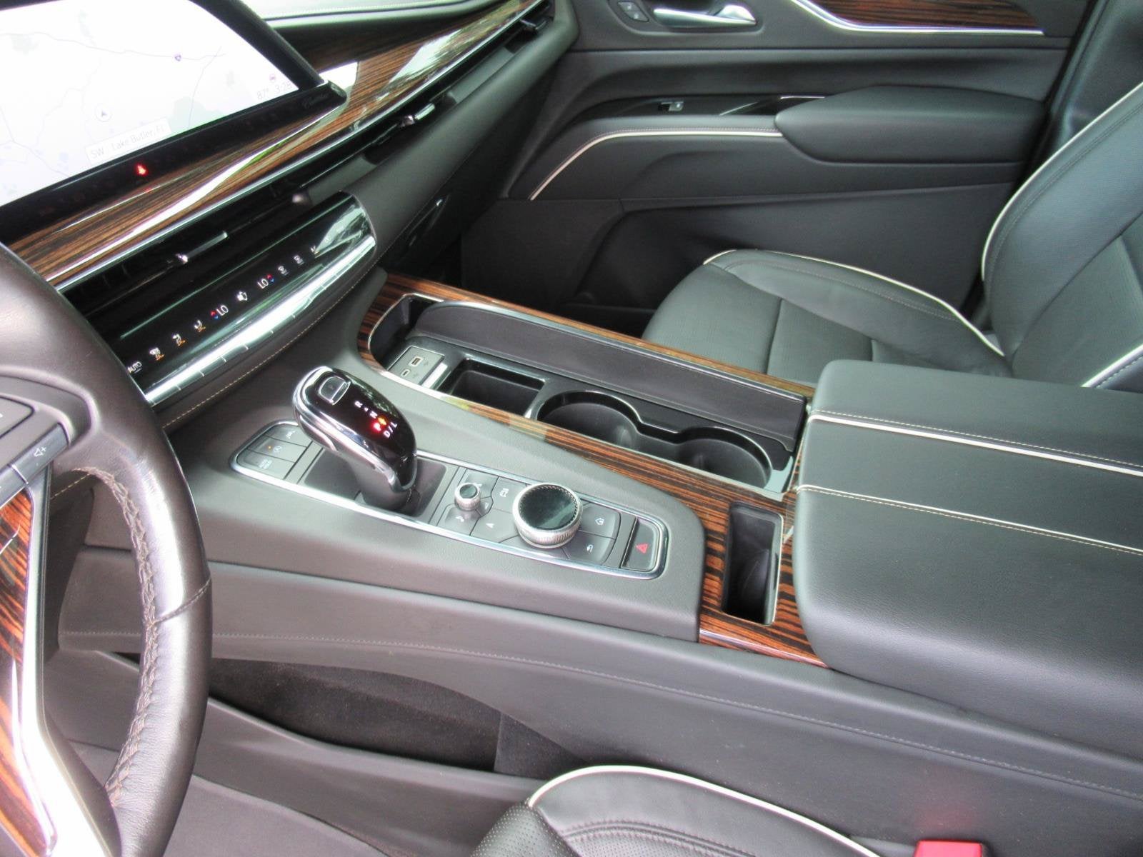 2023 Cadillac Escalade 4WD Premium Luxury