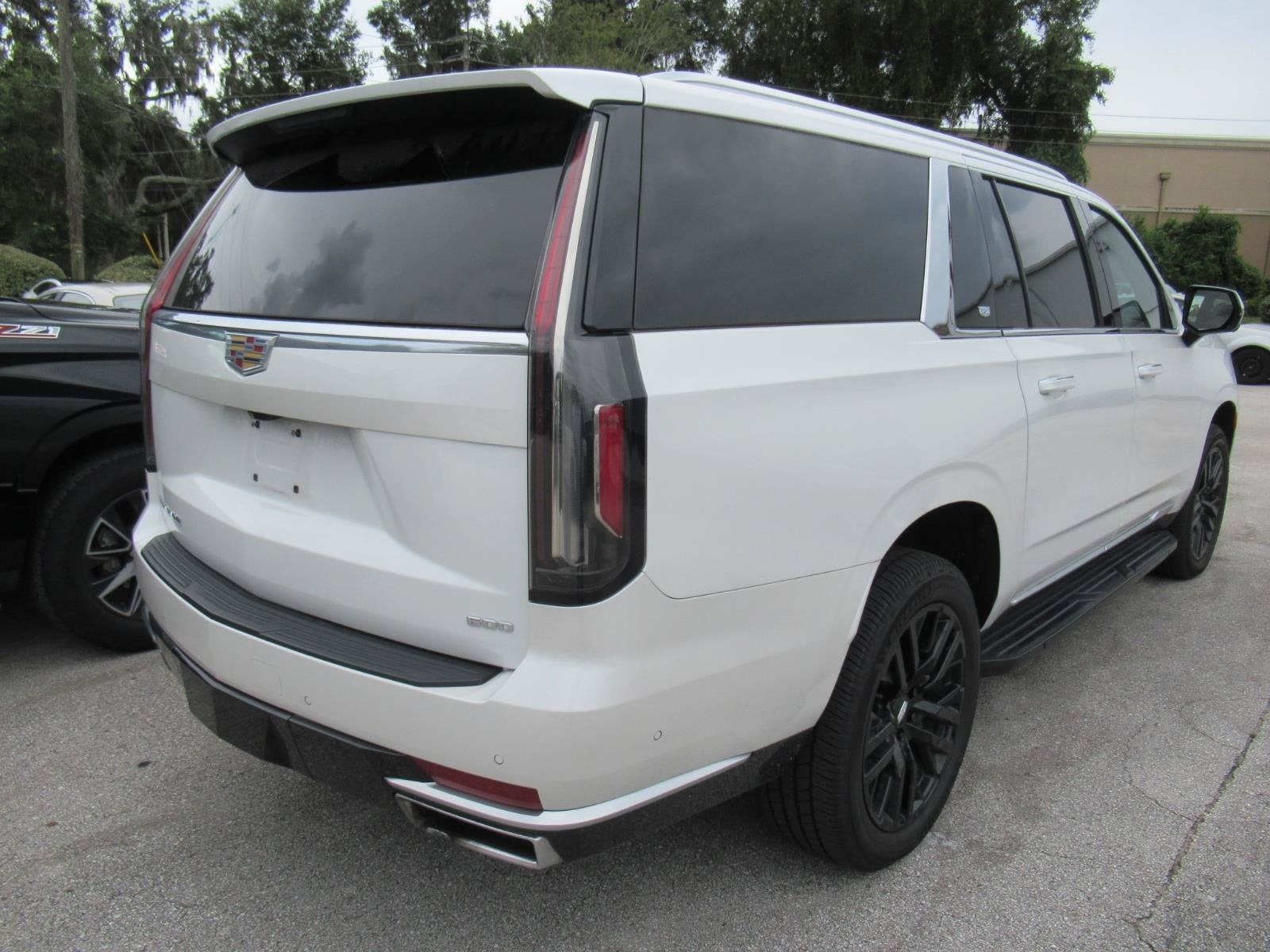 2024 Cadillac Escalade ESV Premium Luxury