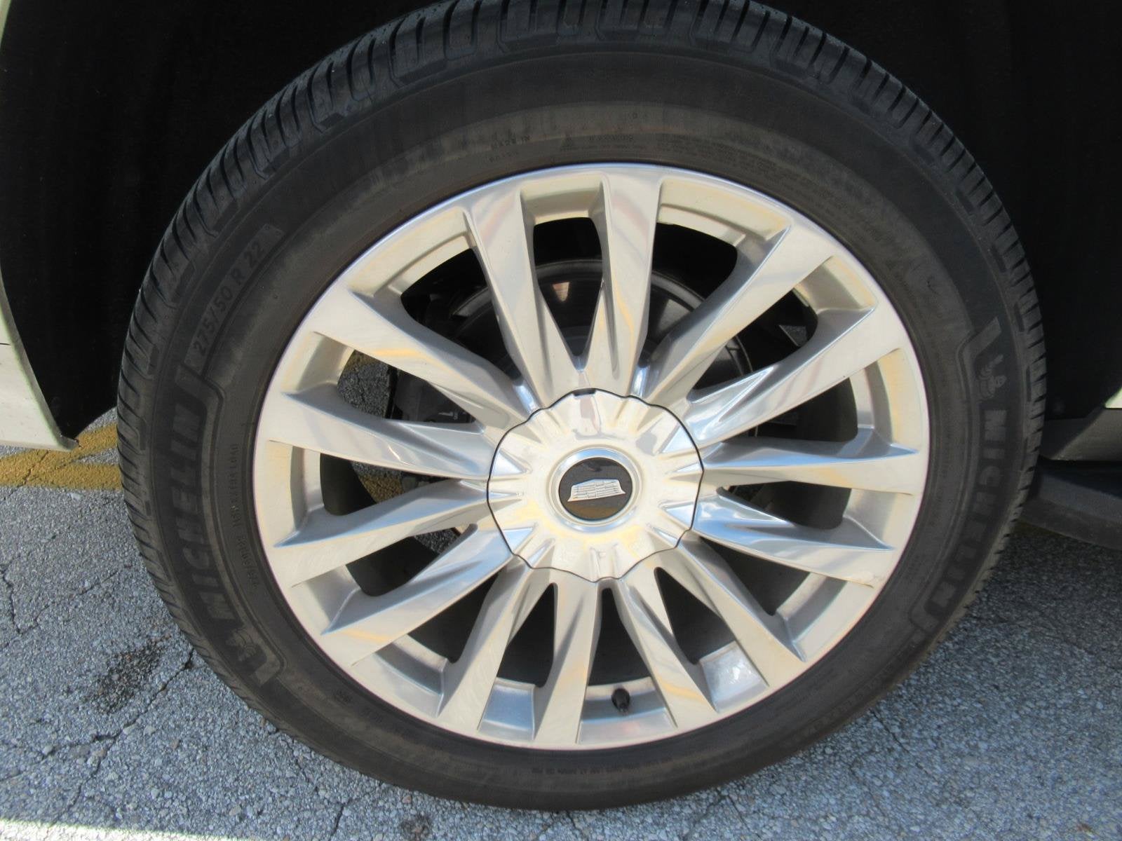 2023 Cadillac Escalade ESV 4WD Premium Luxury