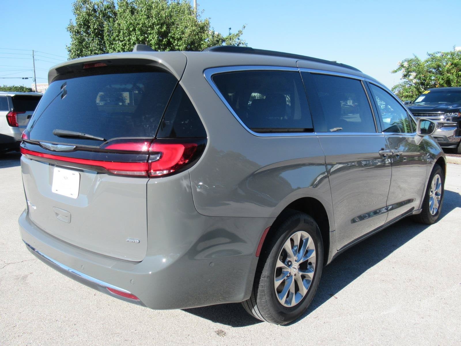 2022 Chrysler Pacifica Touring L