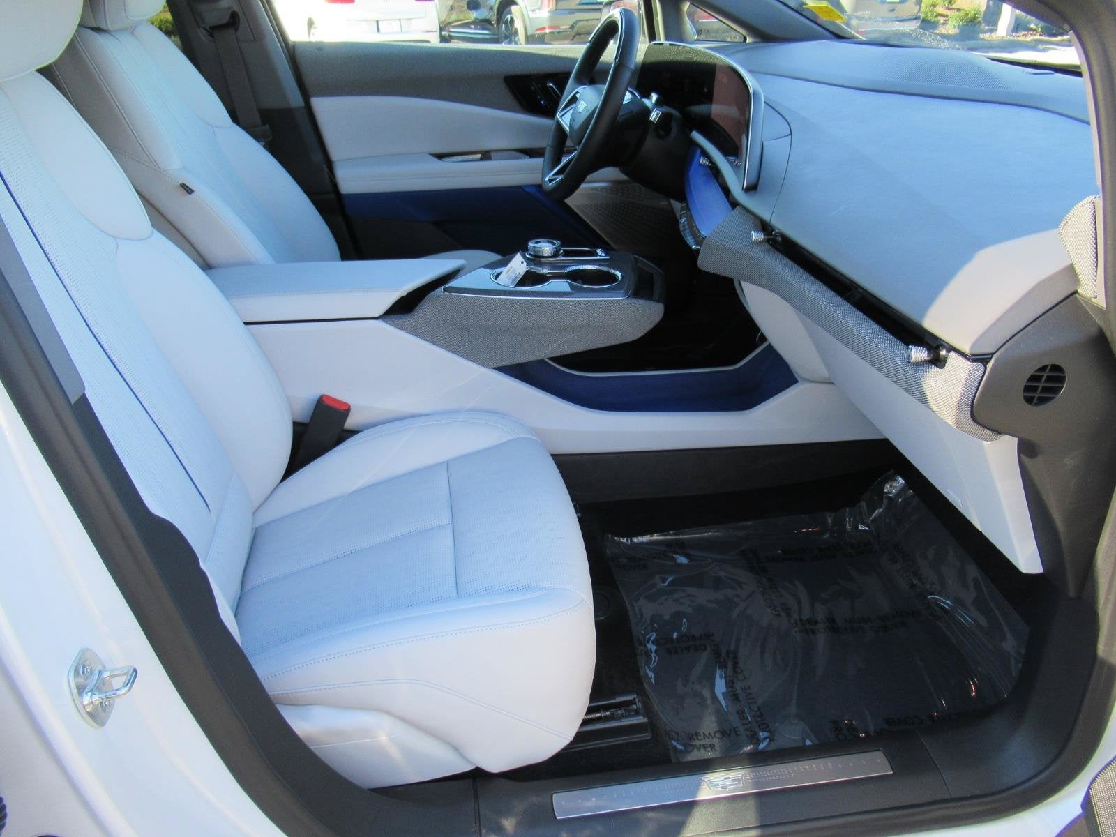2025 Cadillac OPTIQ Sport 2