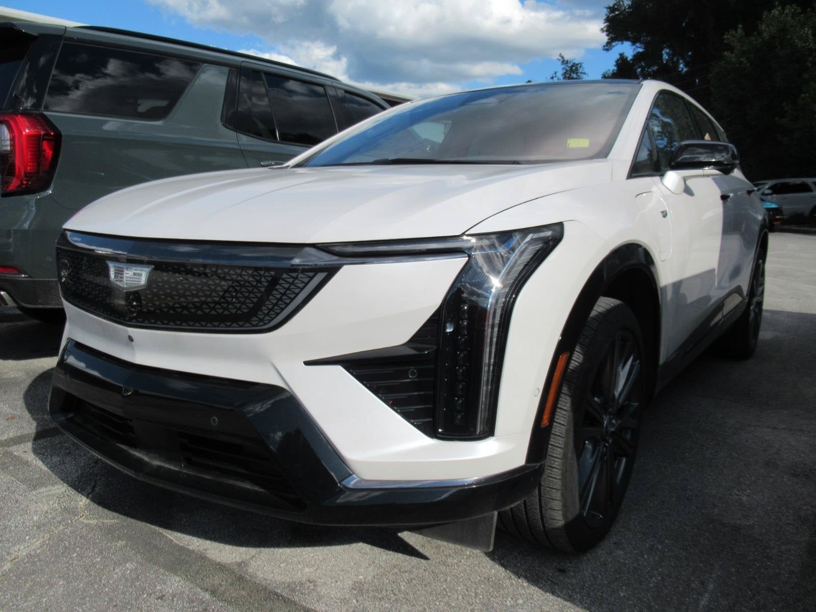 2025 Cadillac OPTIQ Sport 2