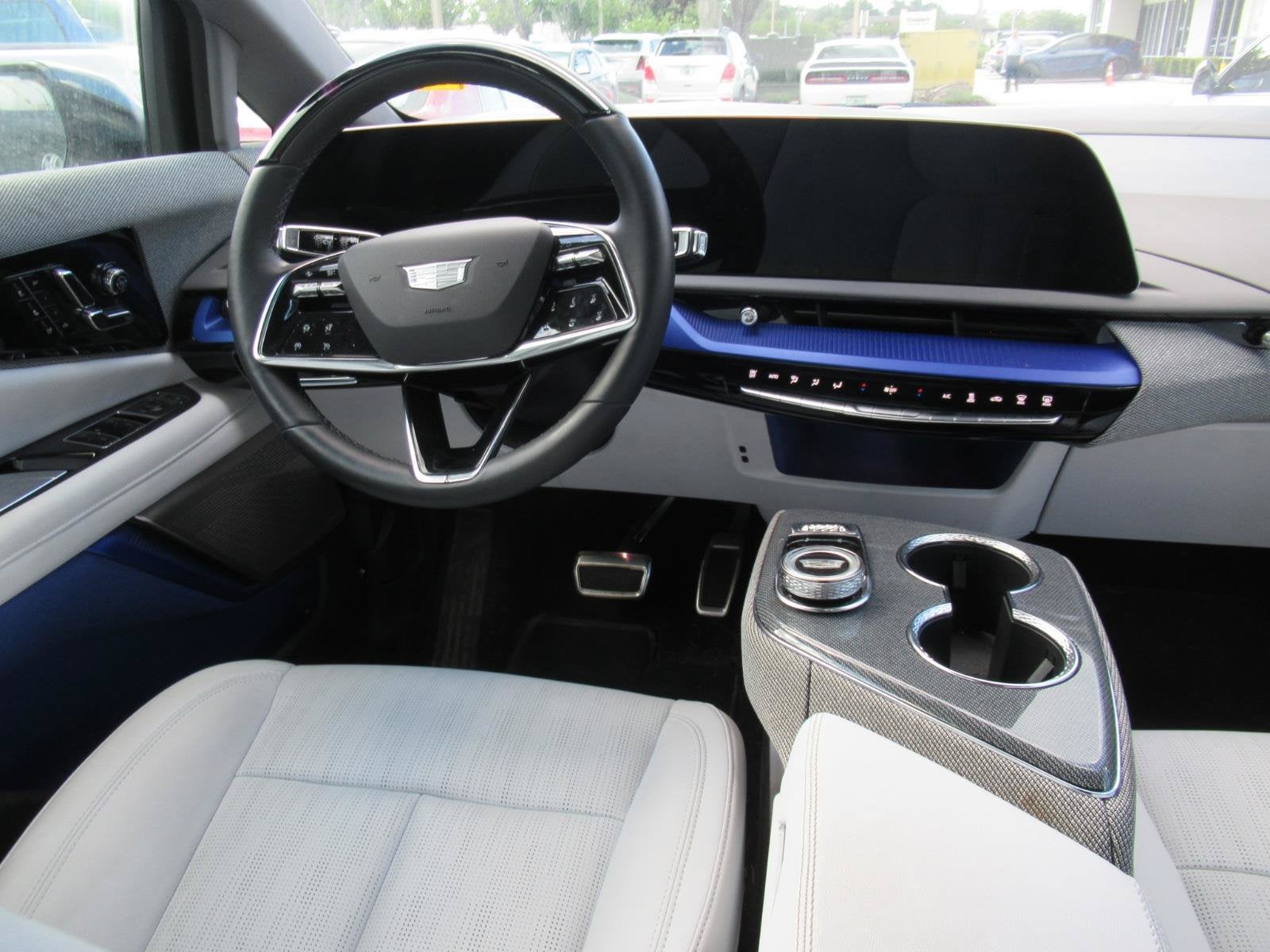 2025 Cadillac OPTIQ Sport 2