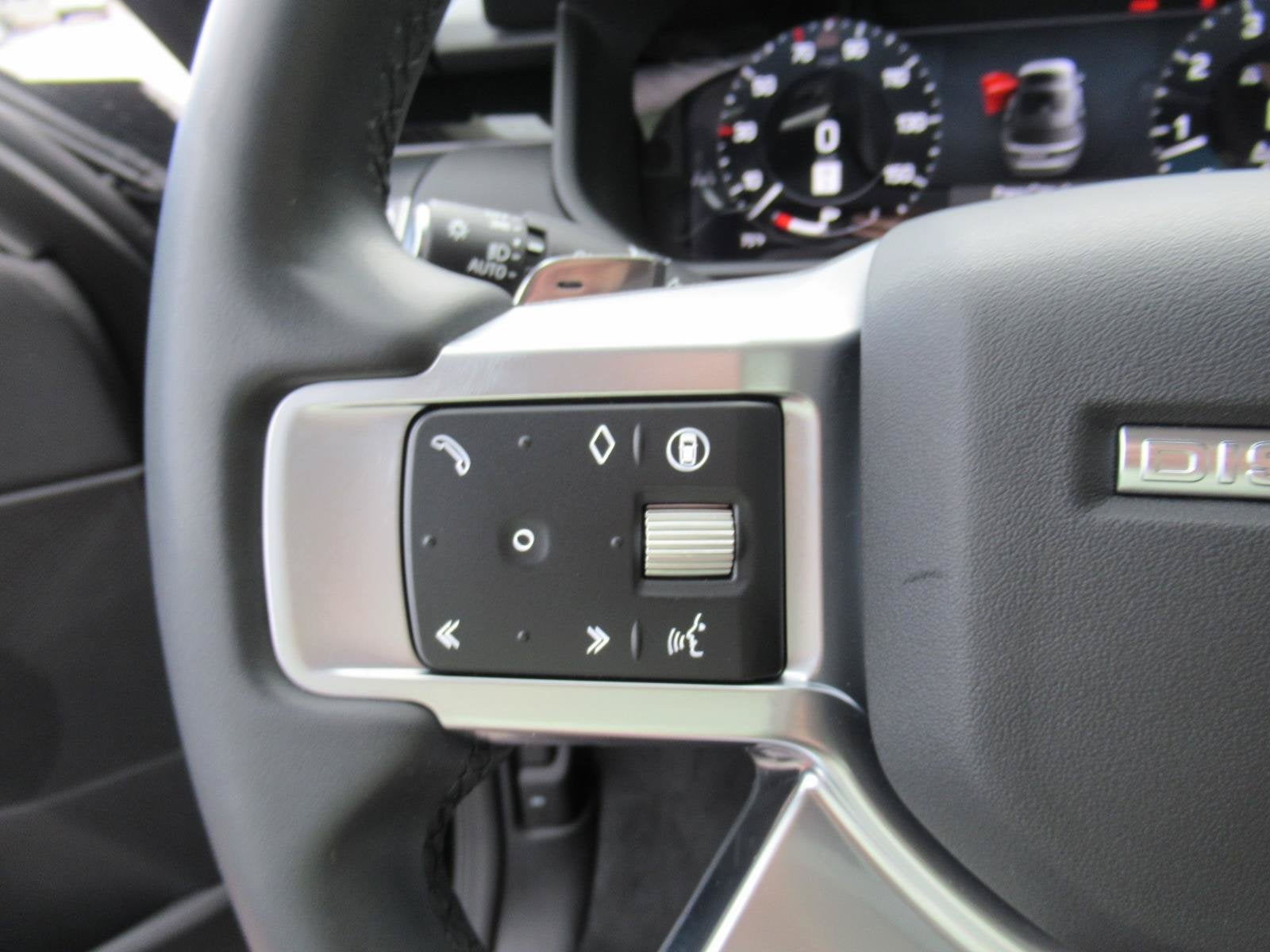 2024 Land Rover Discovery S