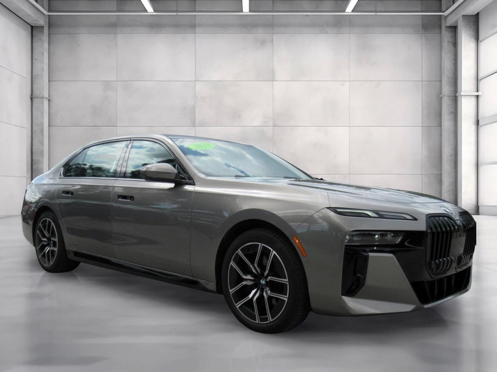 2023 BMW 7 Series 740i