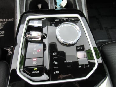 2023 BMW 7 Series 740i