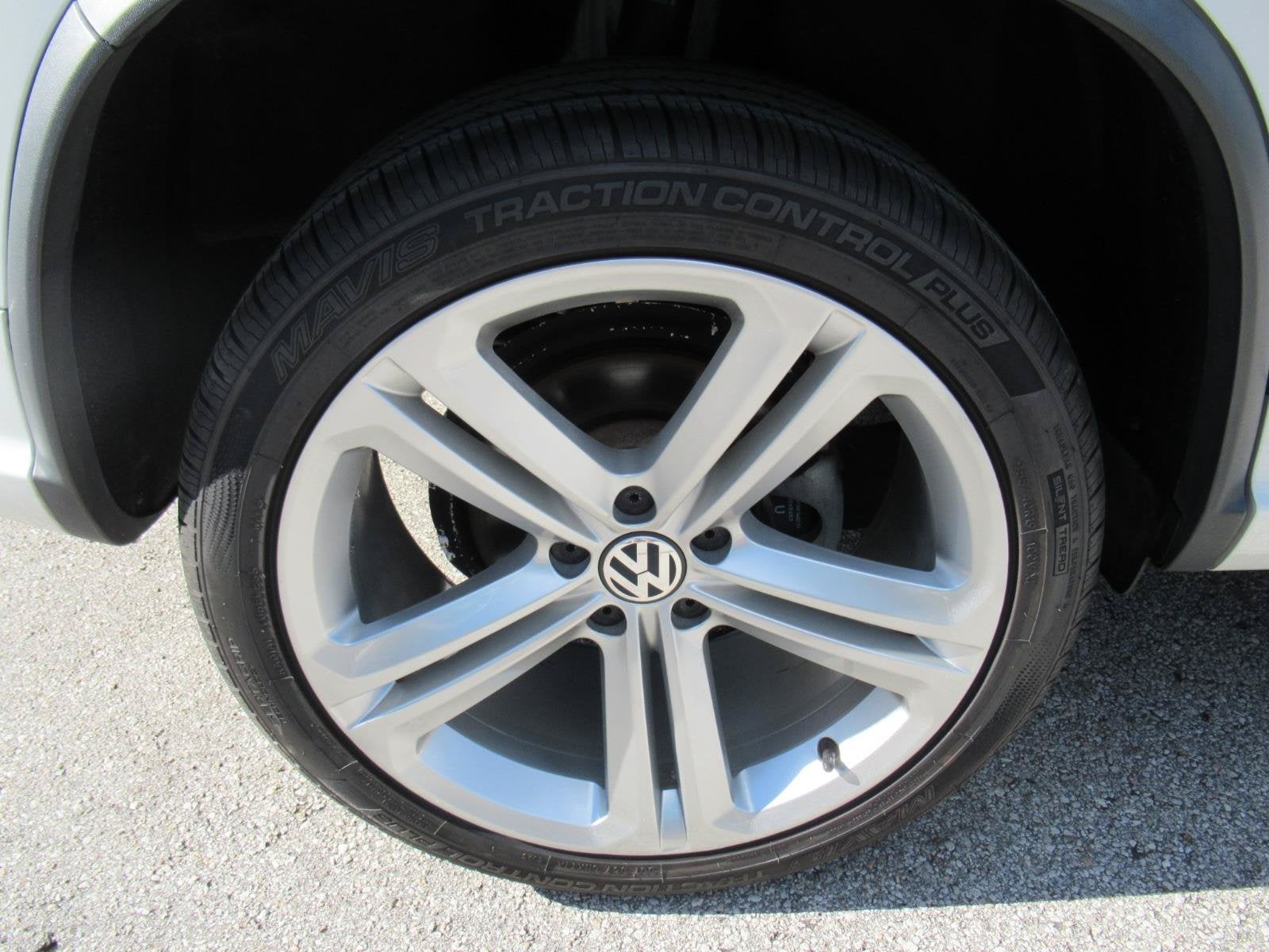 2016 Volkswagen Tiguan S