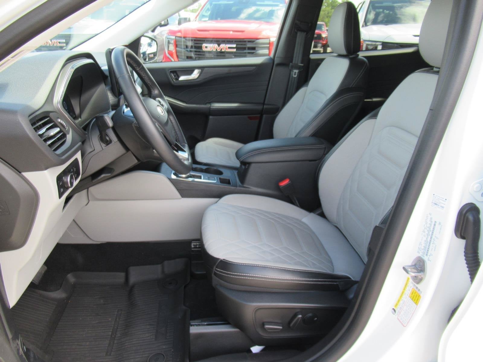 2023 Ford Escape Platinum