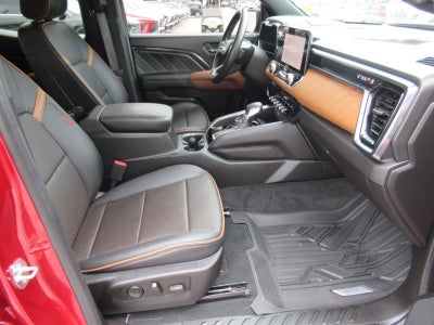 2023 GMC Canyon 4WD AT4