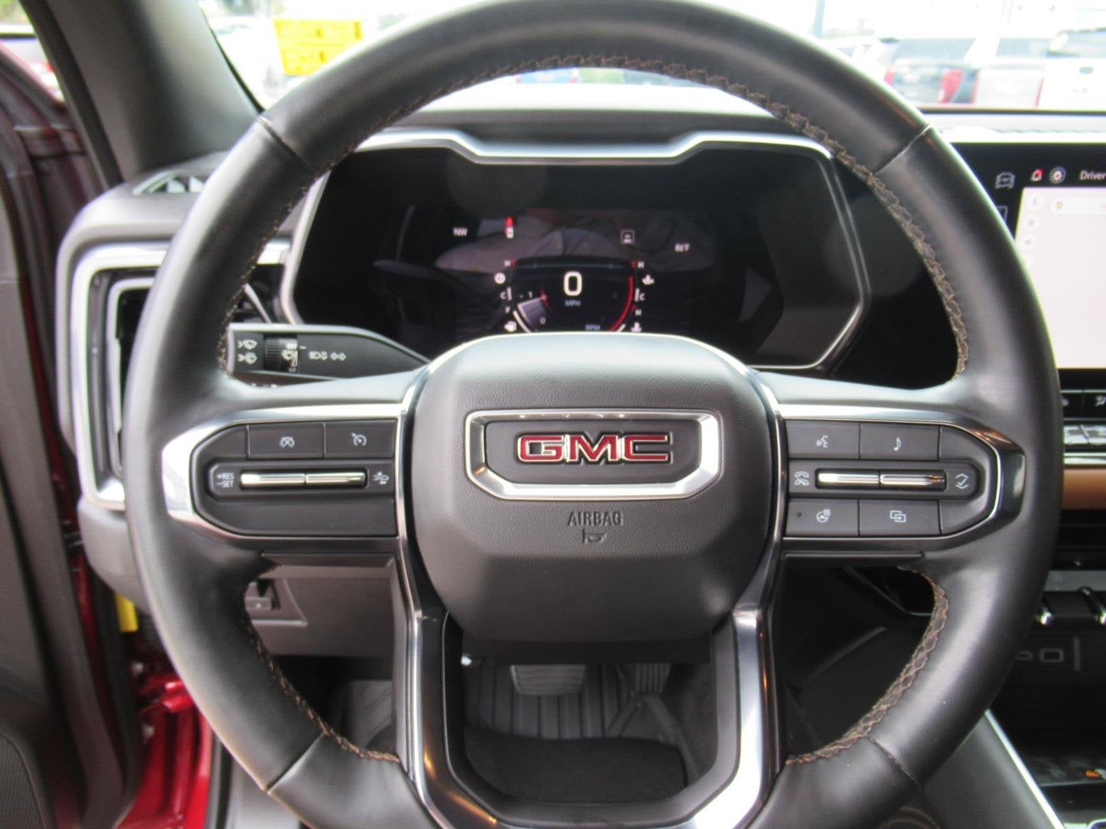 2023 GMC Canyon 4WD AT4