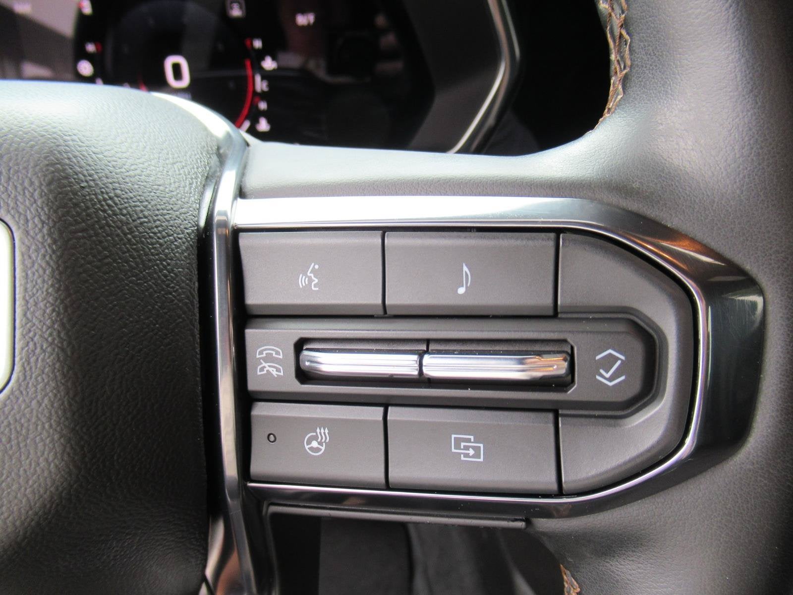 2023 GMC Canyon 4WD AT4
