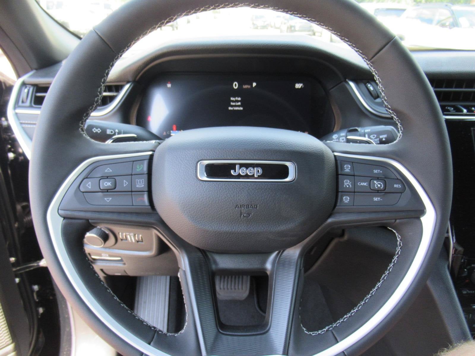 2026 Jeep Grand Cherokee GRAND CHEROKEE LAREDO 4X2