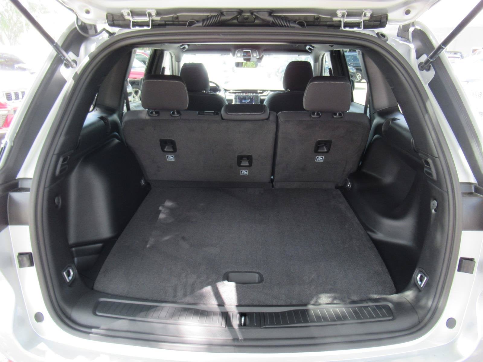 2026 Jeep Grand Cherokee GRAND CHEROKEE LAREDO 4X2