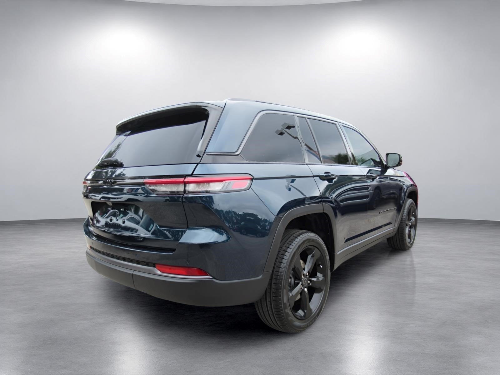 2027 Jeep Grand Cherokee GRAND CHEROKEE LIMITED 4X2