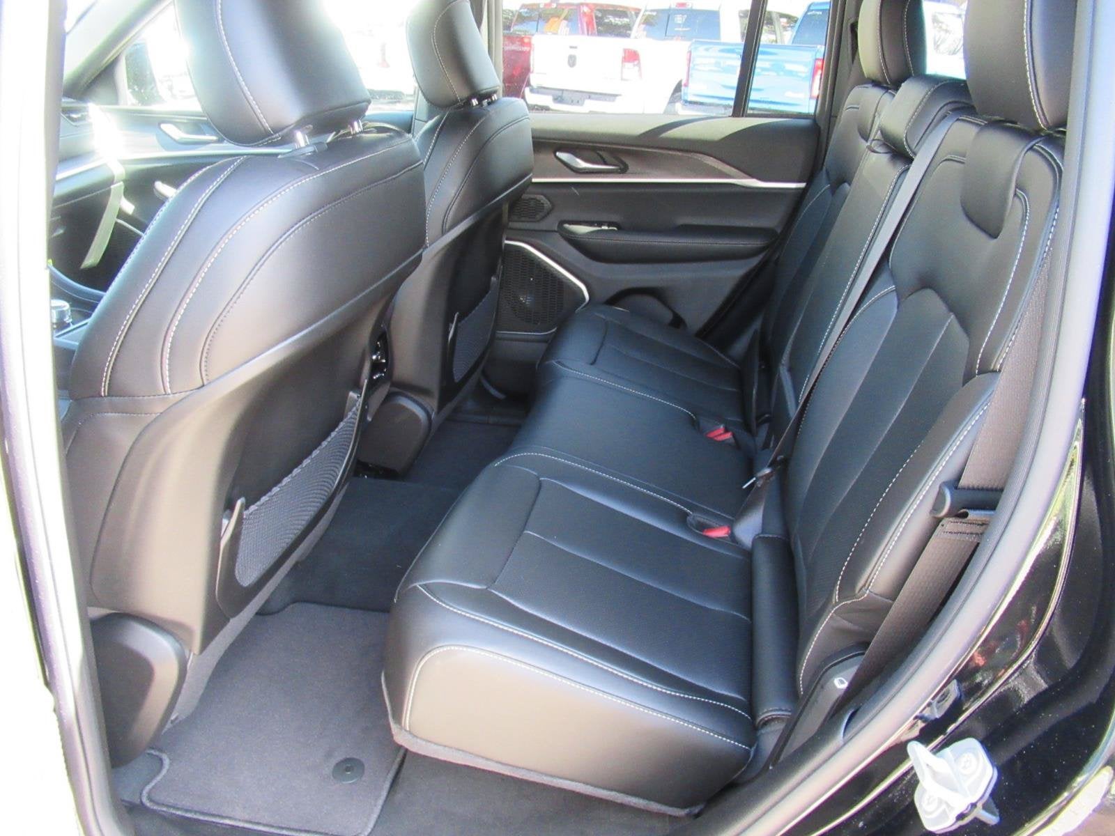 2026 Jeep Grand Cherokee GRAND CHEROKEE LIMITED 4X2