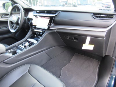 2027 Jeep Grand Cherokee GRAND CHEROKEE LIMITED 4X2