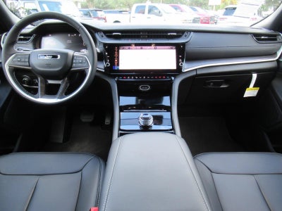 2027 Jeep Grand Cherokee GRAND CHEROKEE LIMITED 4X2