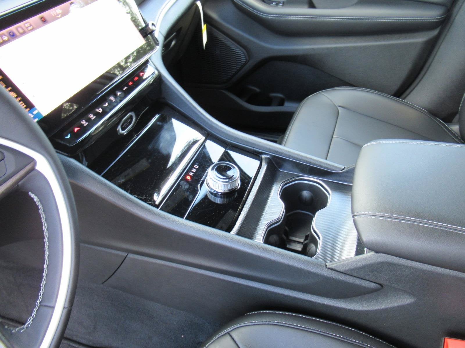 2027 Jeep Grand Cherokee GRAND CHEROKEE LIMITED 4X2