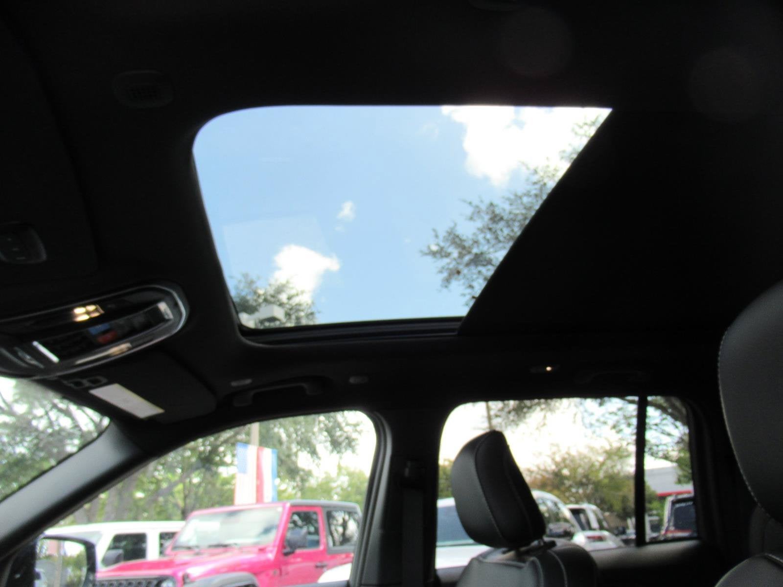 2027 Jeep Grand Cherokee GRAND CHEROKEE LIMITED 4X2
