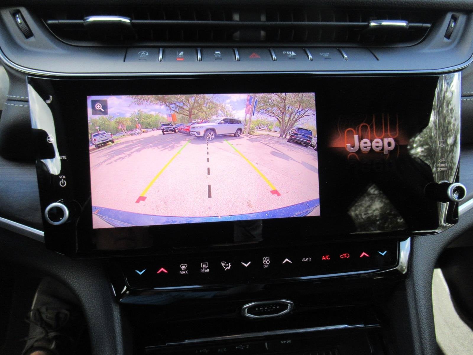 2027 Jeep Grand Cherokee GRAND CHEROKEE LIMITED 4X2