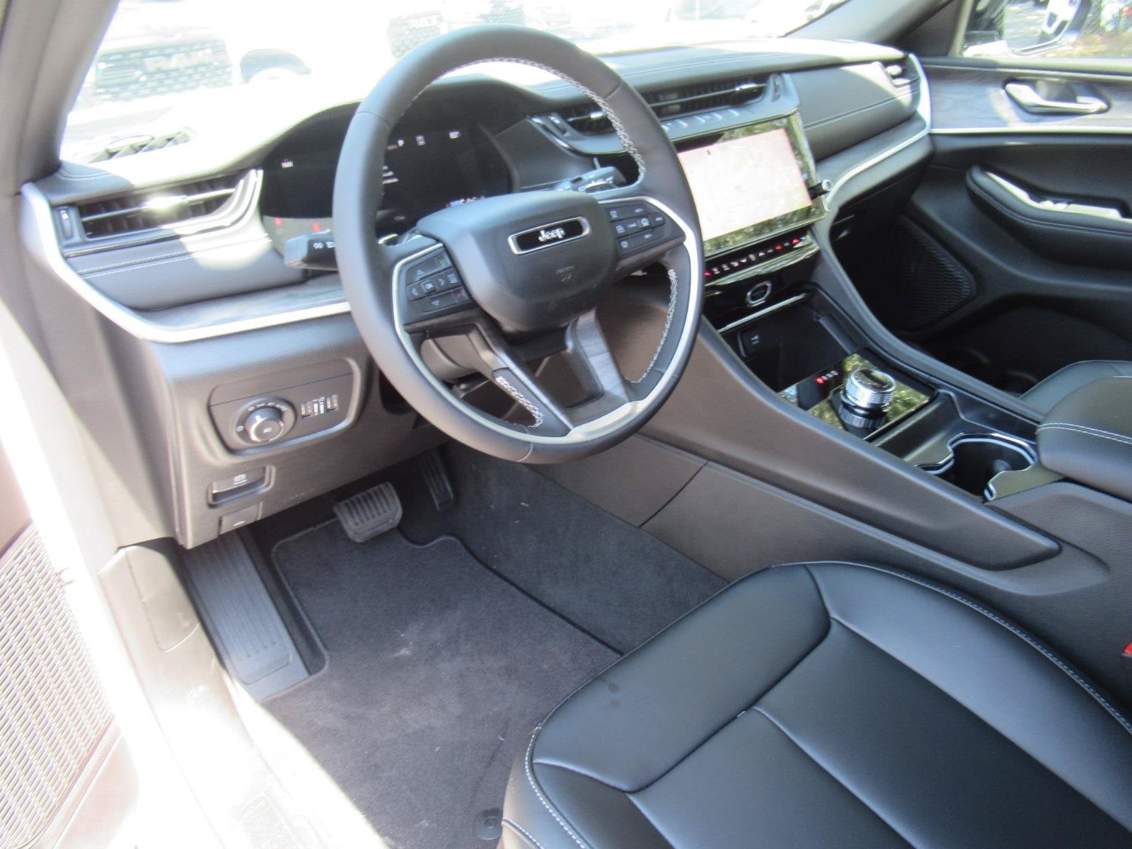 2026 Jeep Grand Cherokee GRAND CHEROKEE LIMITED 4X2