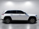 2027 Jeep Grand Cherokee GRAND CHEROKEE LAREDO X 4X4