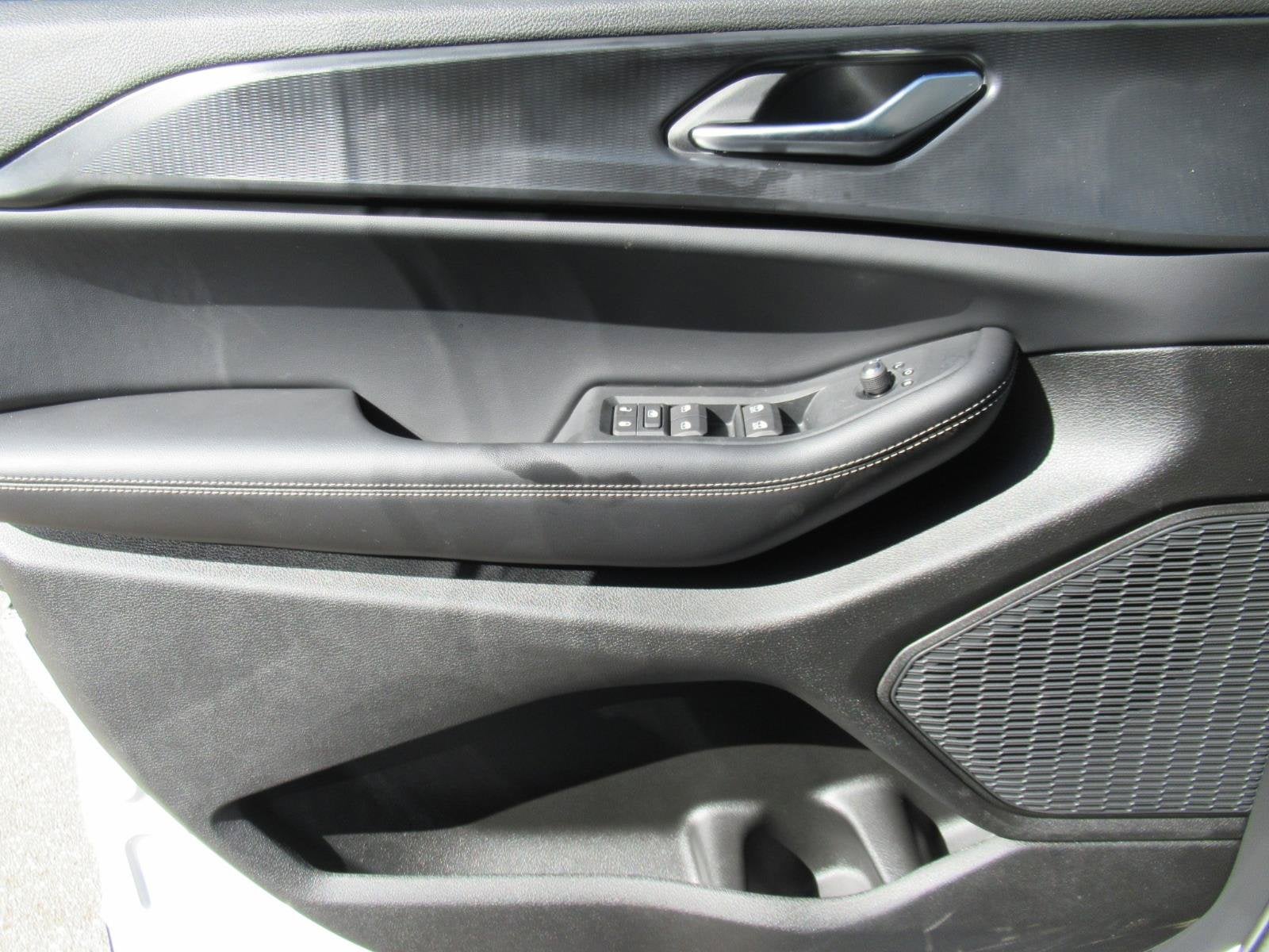 2027 Jeep Grand Cherokee GRAND CHEROKEE LAREDO X 4X4