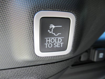 2027 Jeep Grand Cherokee GRAND CHEROKEE LAREDO X 4X4