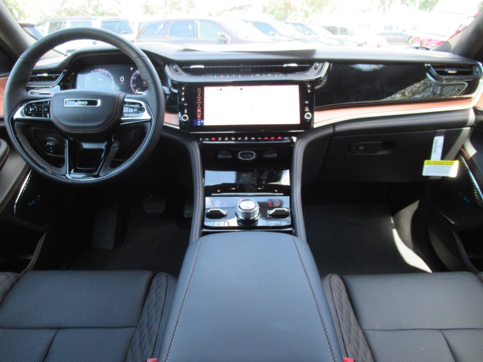 2027 Jeep Grand Cherokee GRAND CHEROKEE SUMMIT 4X4