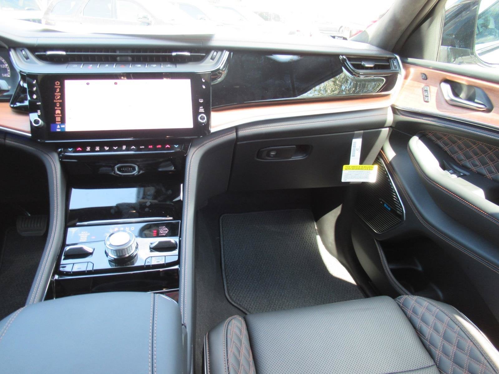 2027 Jeep Grand Cherokee GRAND CHEROKEE SUMMIT 4X4