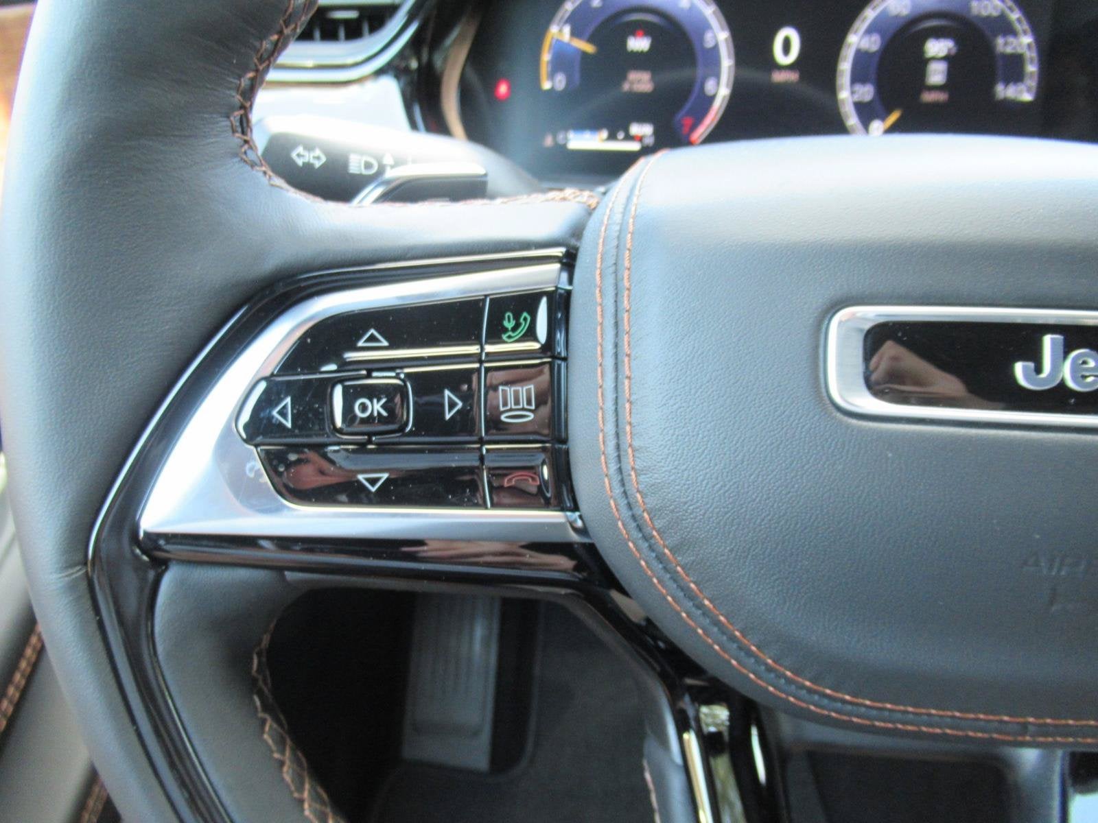2027 Jeep Grand Cherokee GRAND CHEROKEE SUMMIT 4X4