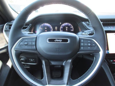 2027 Jeep Grand Cherokee GRAND CHEROKEE L LAREDO ALTITUDE 4X2