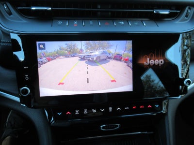 2027 Jeep Grand Cherokee GRAND CHEROKEE L LAREDO ALTITUDE 4X2