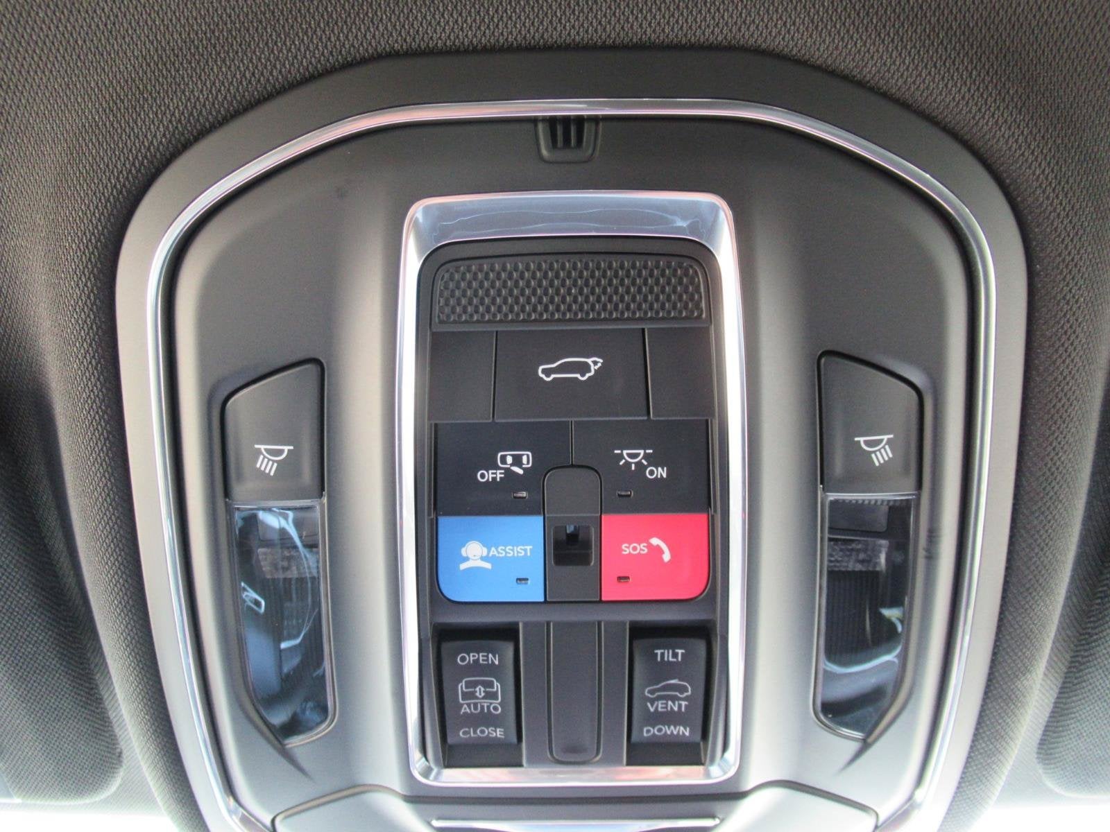 2027 Jeep Grand Cherokee GRAND CHEROKEE L LAREDO ALTITUDE 4X2
