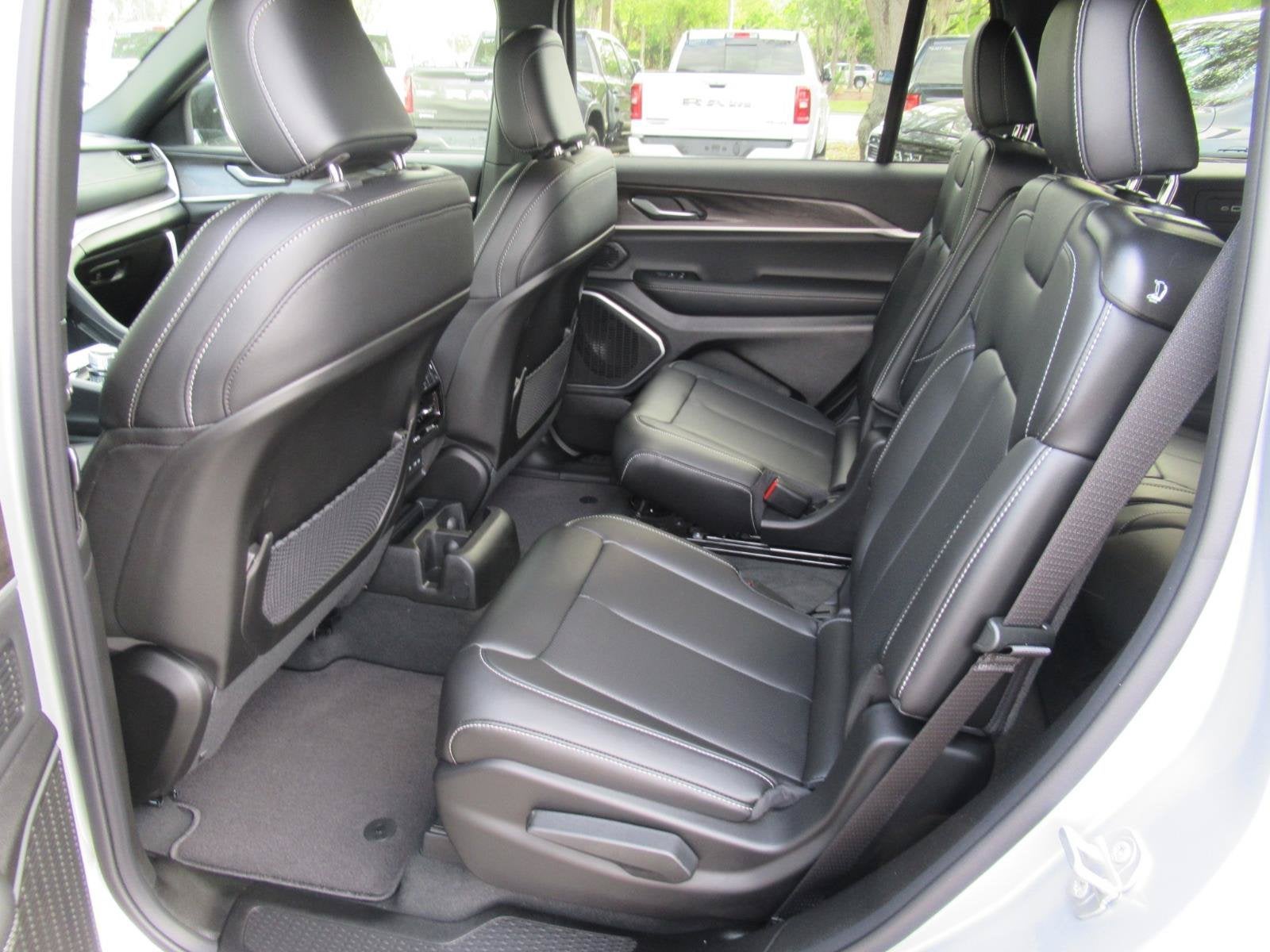 2026 Jeep Grand Cherokee GRAND CHEROKEE L LIMITED 4X2