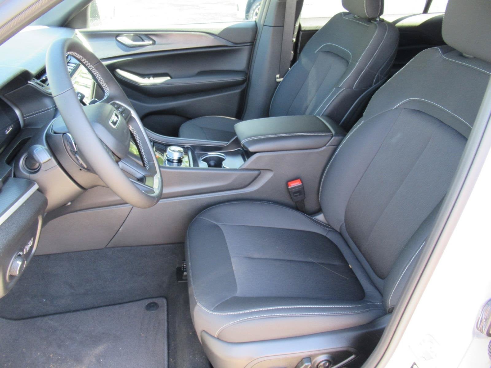 2026 Jeep Grand Cherokee GRAND CHEROKEE L LAREDO X 4X4
