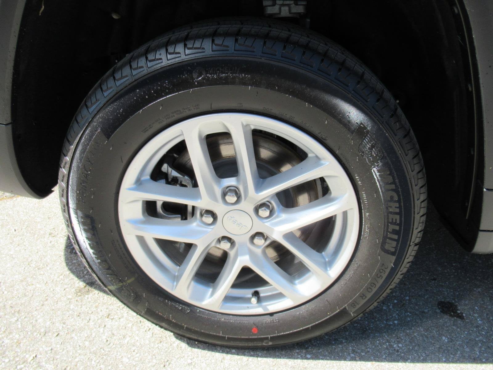 2026 Jeep Grand Cherokee GRAND CHEROKEE L LAREDO X 4X4