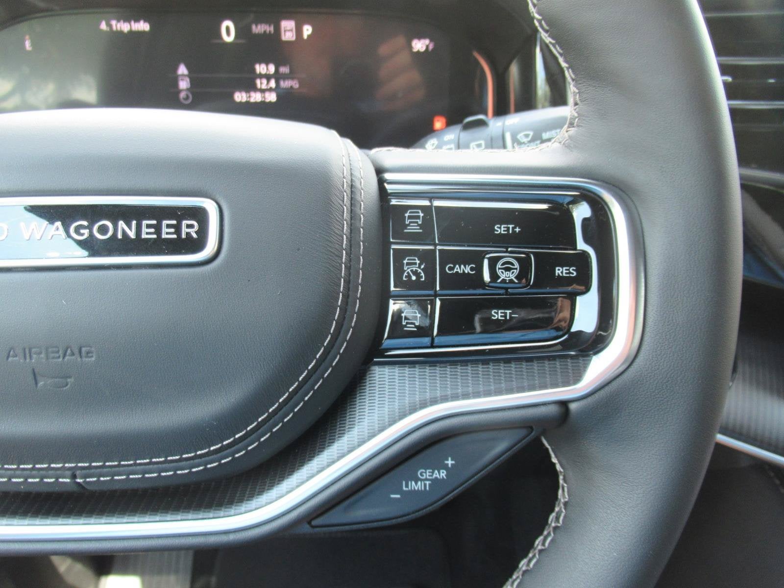 2026 Jeep Grand Wagoneer GRAND WAGONEER SUMMIT OBSIDIAN 4X4