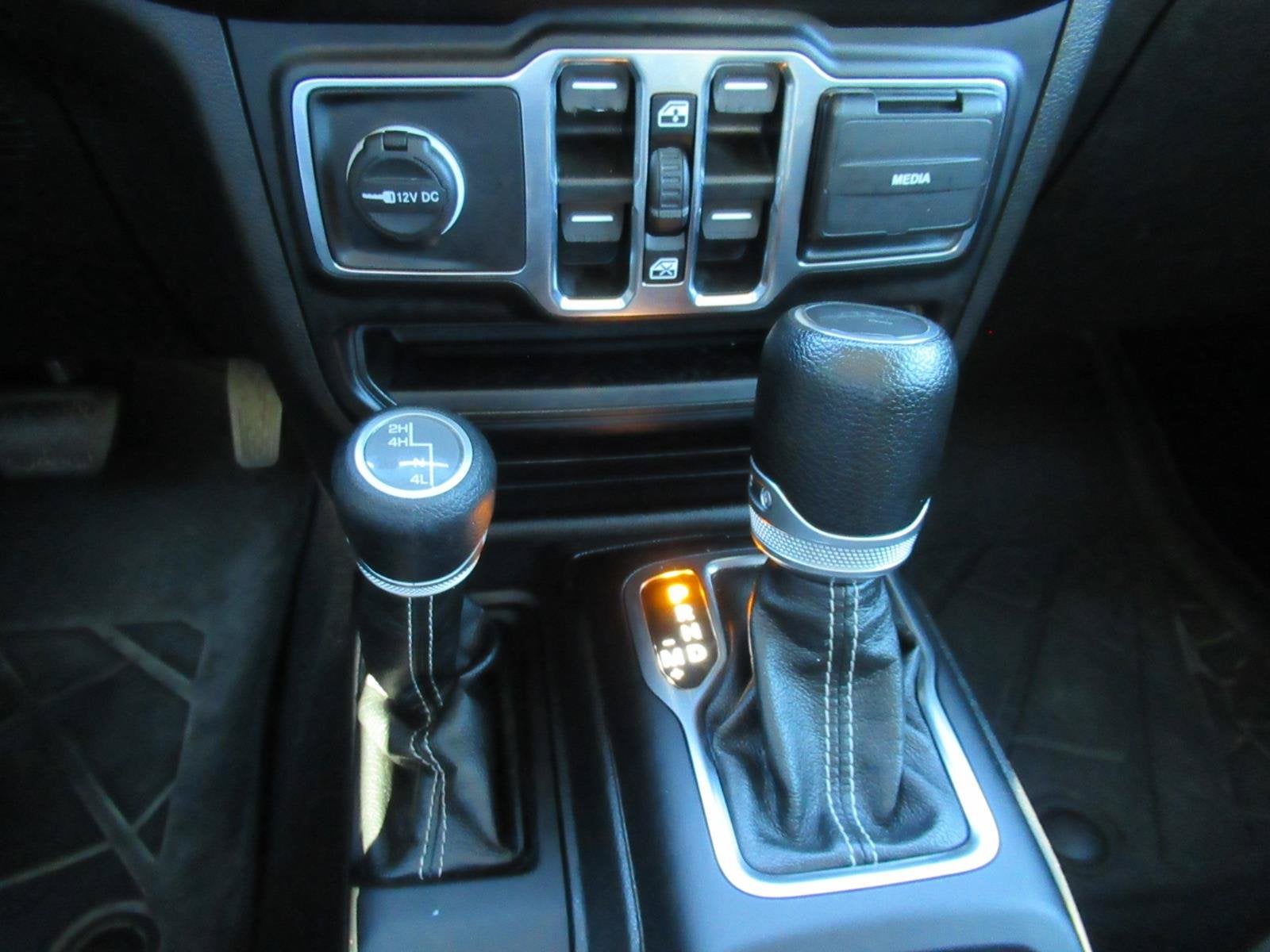 2023 Jeep Gladiator Overland 4x4