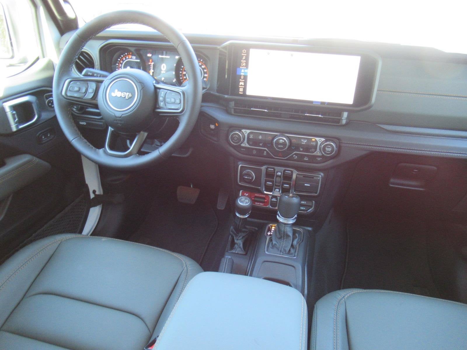2027 Jeep Gladiator GLADIATOR MOJAVE X 4X4