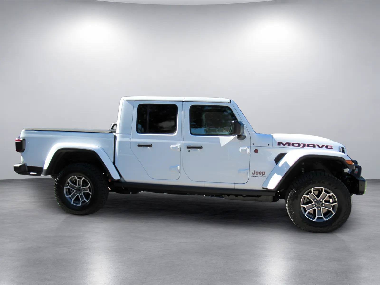 2027 Jeep Gladiator GLADIATOR MOJAVE X 4X4