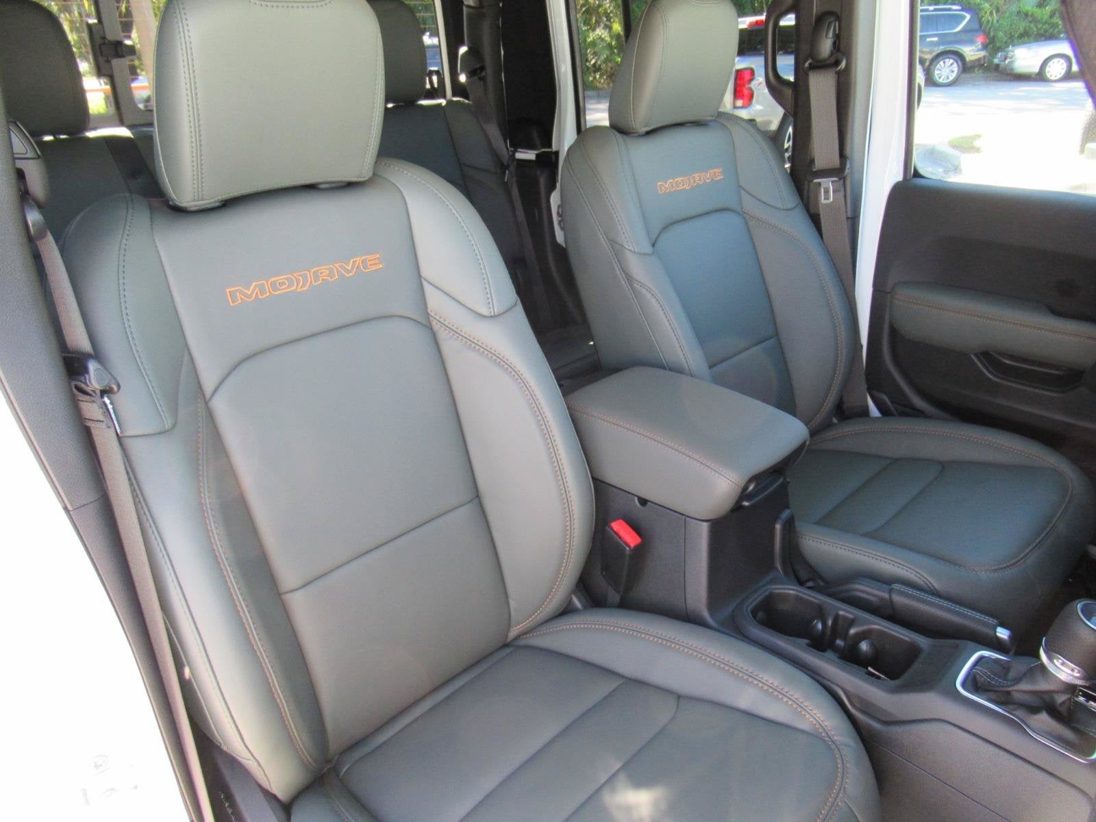 2027 Jeep Gladiator GLADIATOR MOJAVE X 4X4