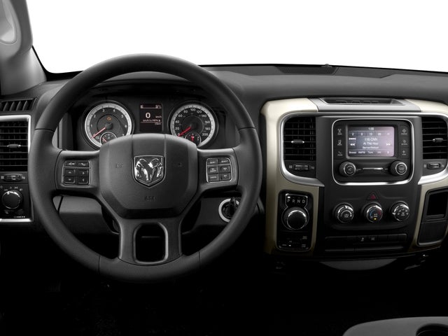 2016 RAM 1500 SLT