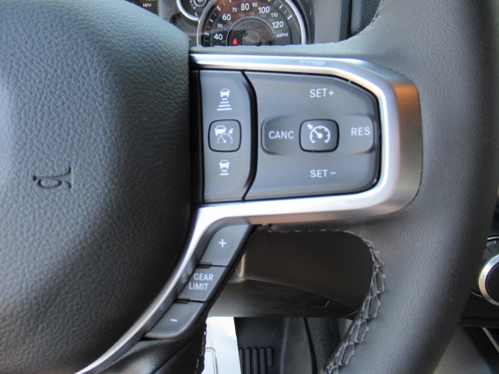 2027 RAM Ram 1500 RAM 1500 BIG HORN CREW CAB 4X2 5'7' BOX