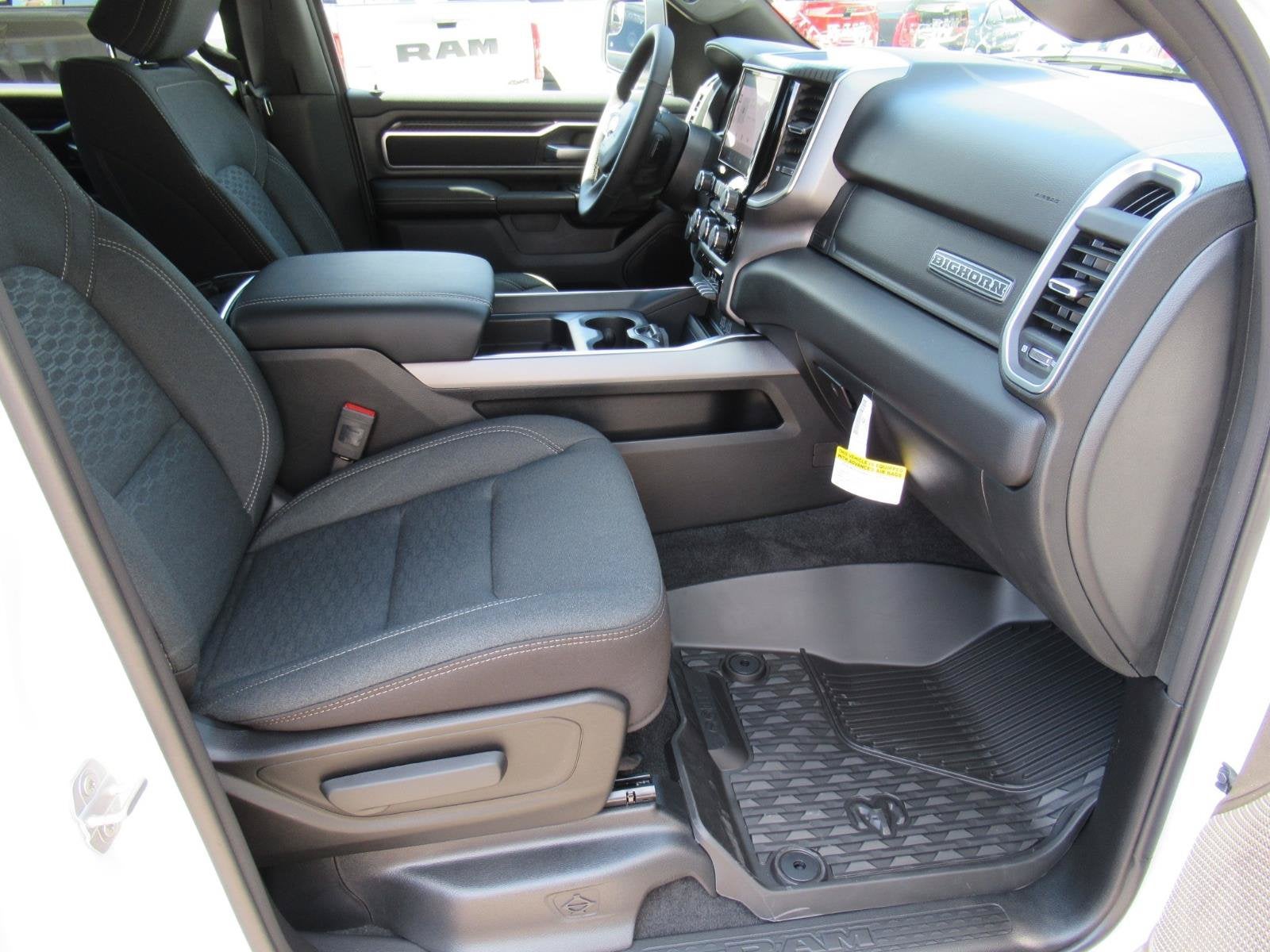 2027 RAM Ram 1500 RAM 1500 BIG HORN CREW CAB 4X2 5'7' BOX