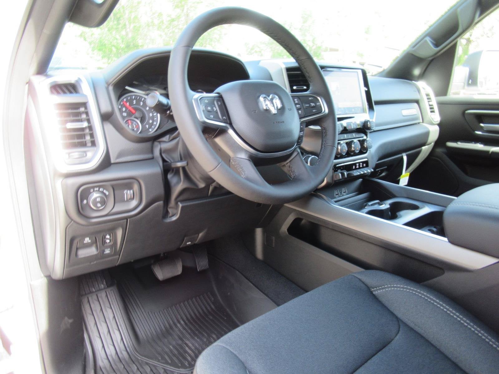 2026 RAM 1500 RAM 1500 BIG HORN CREW CAB 4X2 6'4' BOX